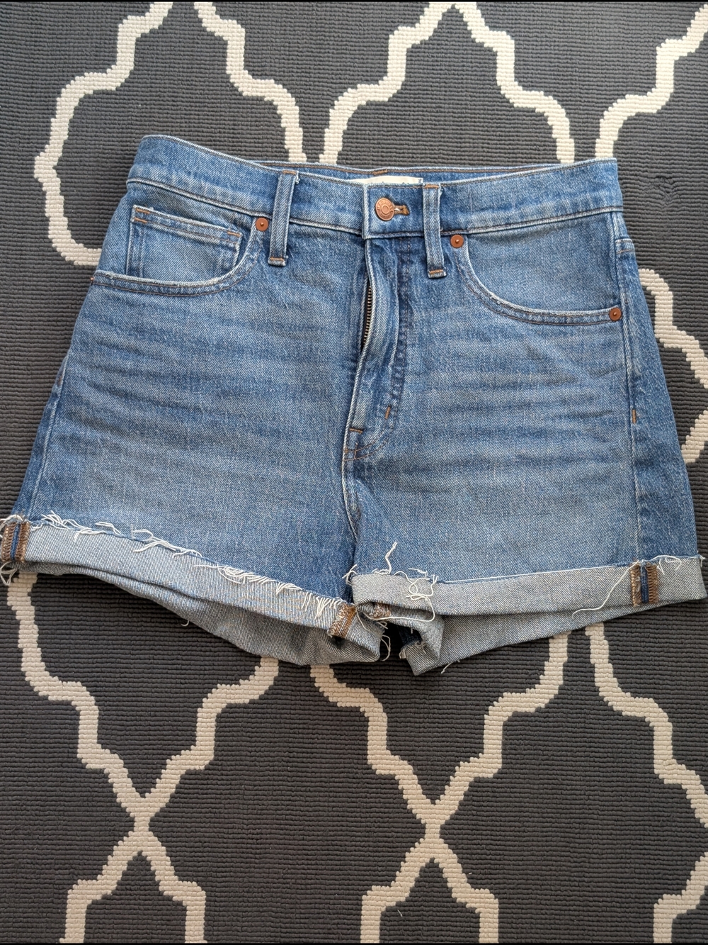 Madewell Women's denim Shorts Size 27